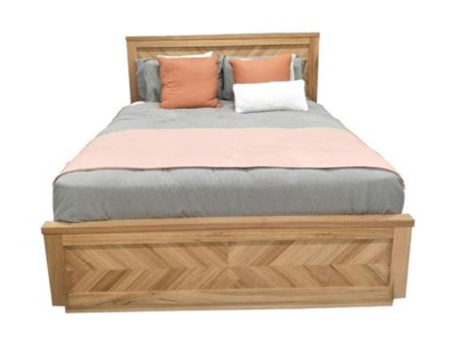 Solid Oak Queen Size Bed with Headboard